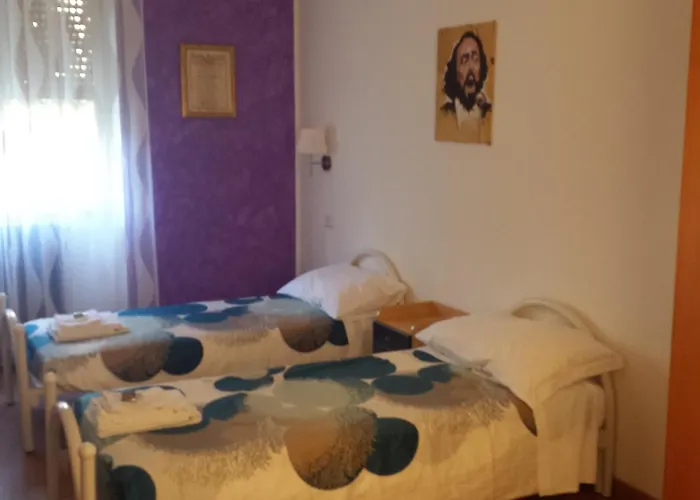 Panzió Luci A San Siro Milánó